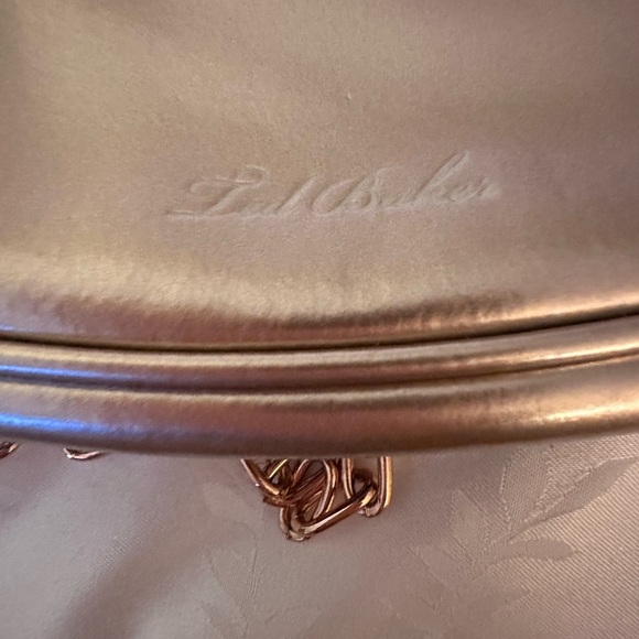Ted Baker gold evening bag with long chain and kiss lock closure - Picture 6 of 9